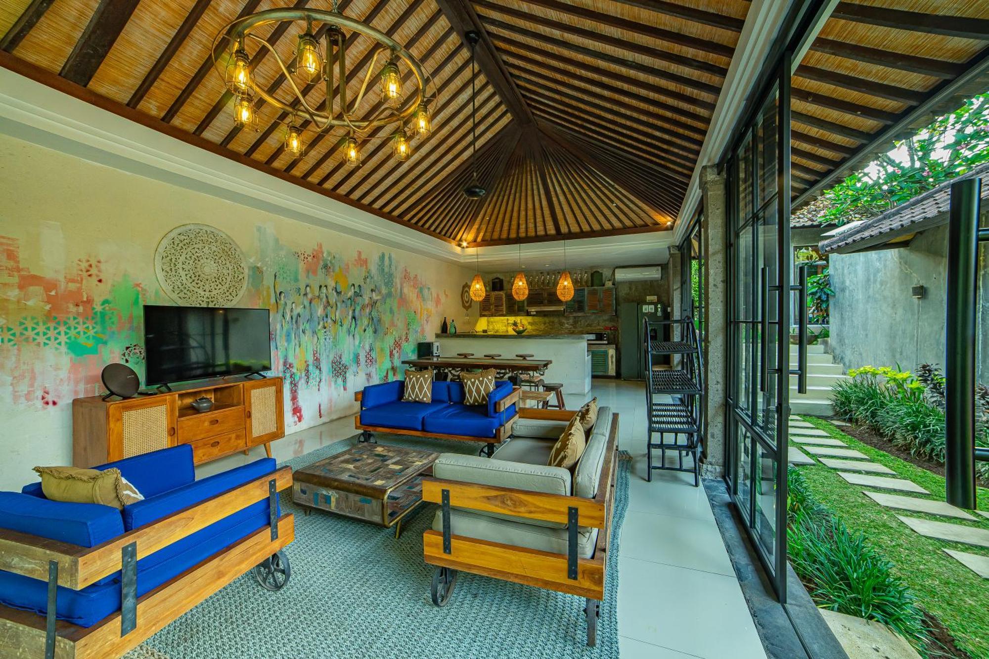 Elysium Fields - Rustic Meets Industrial Chic Design Villa Canggu (Bali)
