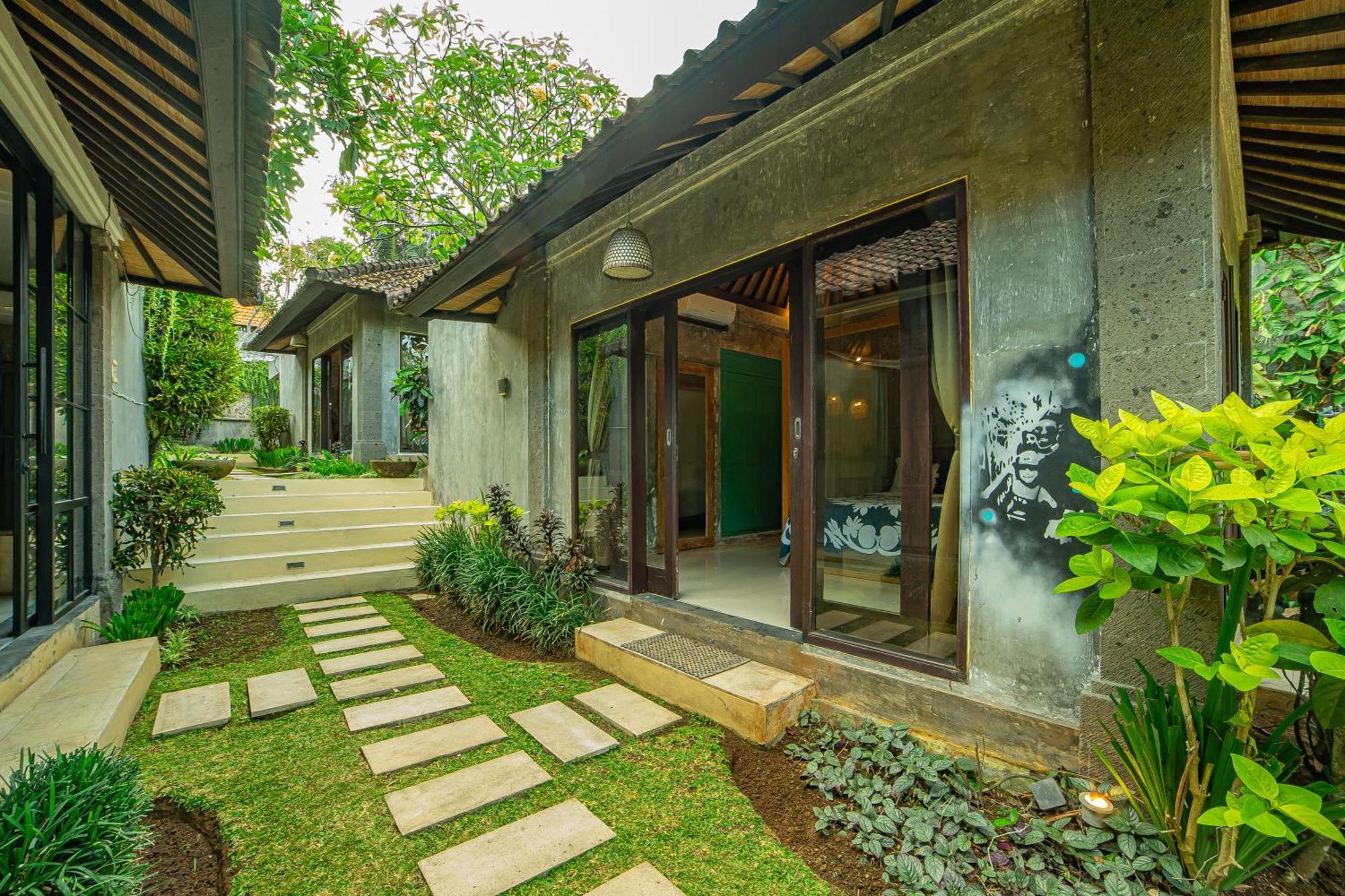Villa Elysium Fields - Rustic Meets Industrial Chic Design Canggu (Bali)
