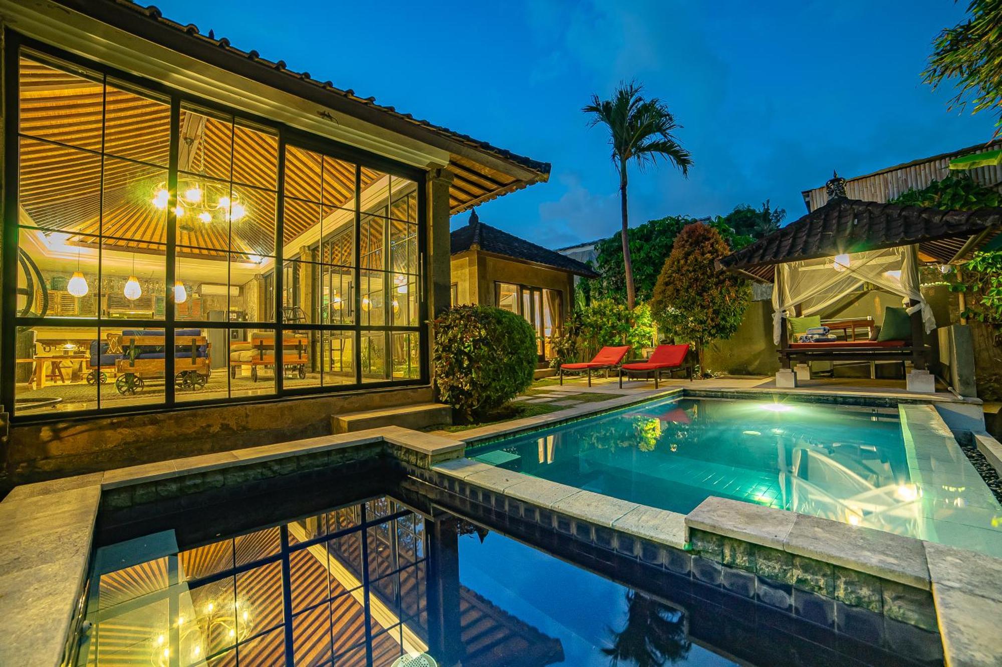 Elysium Fields - Rustic Meets Industrial Chic Design Villa Canggu (Bali)